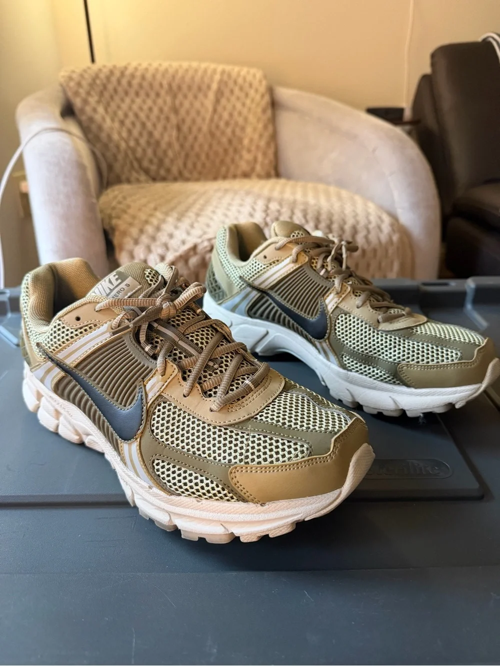 Size 11.5 Men’s Nike Vemero 5 “Natural Olive” FJ1915-200